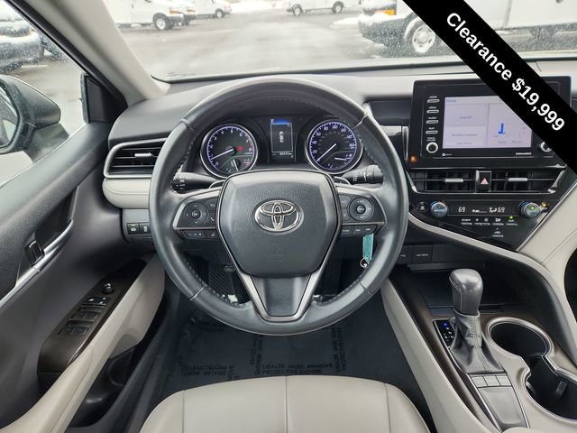 Used 2023 Toyota Camry SE image 18