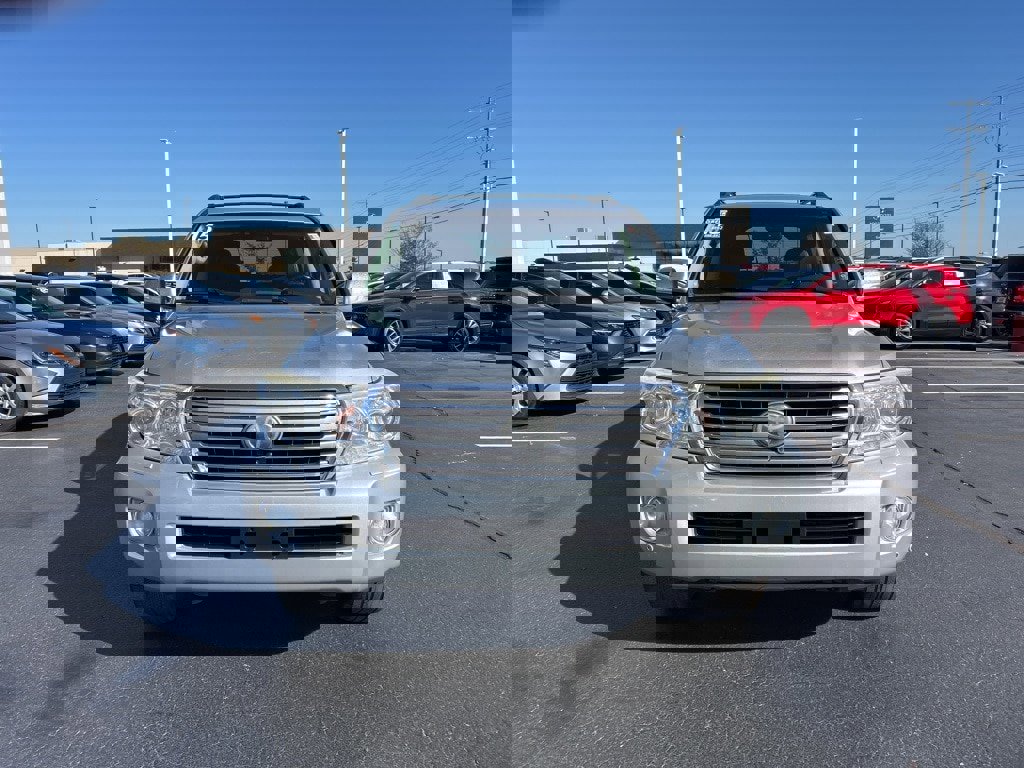 Used 2015 Toyota Land Cruiser image 24