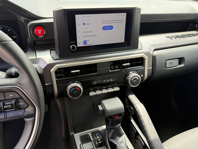 Used 2025 Toyota Tacoma TRD Off-Road AWD/4WD image 15