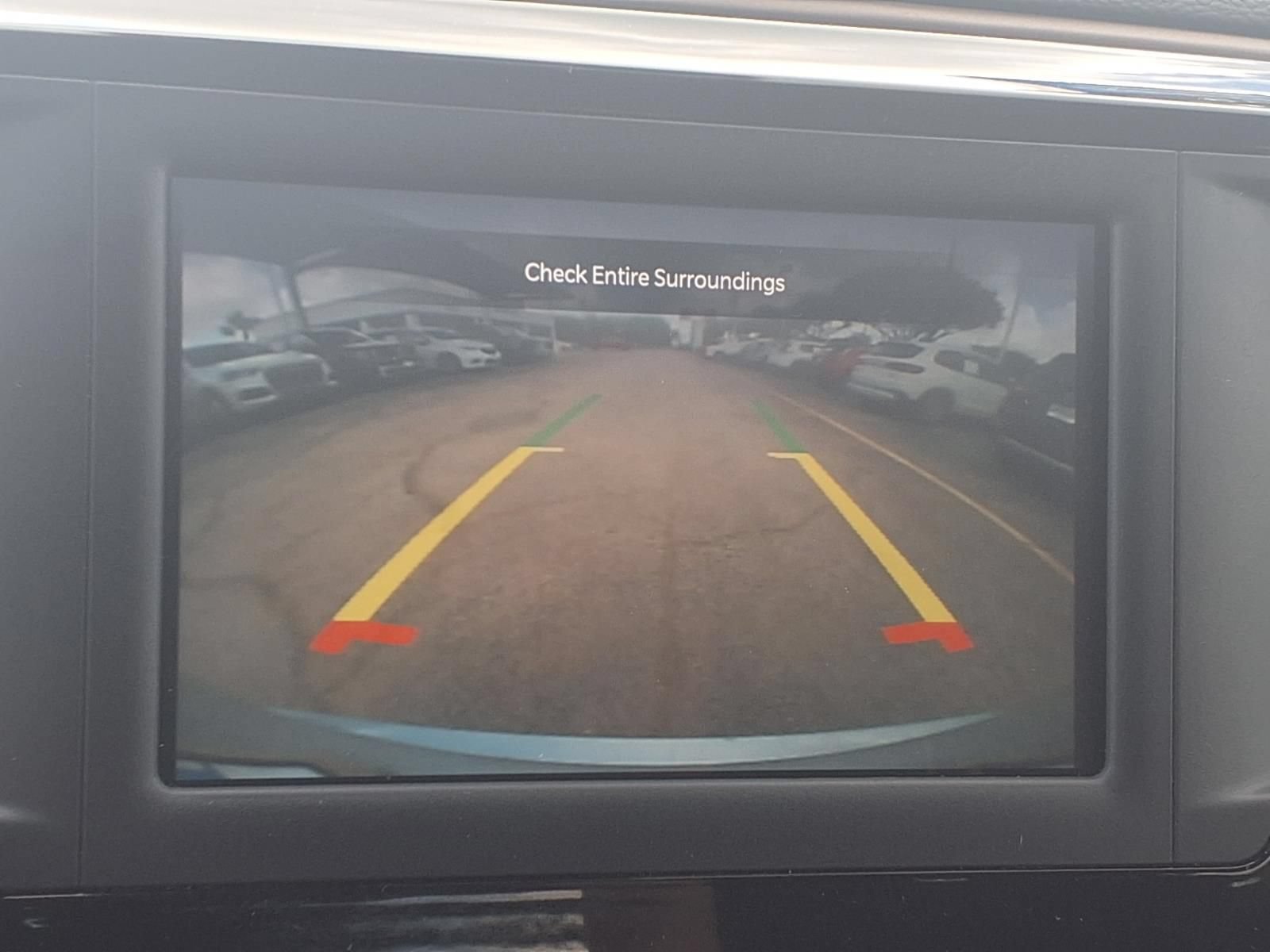 Used 2023 Chrysler Voyager LX FWD image 4