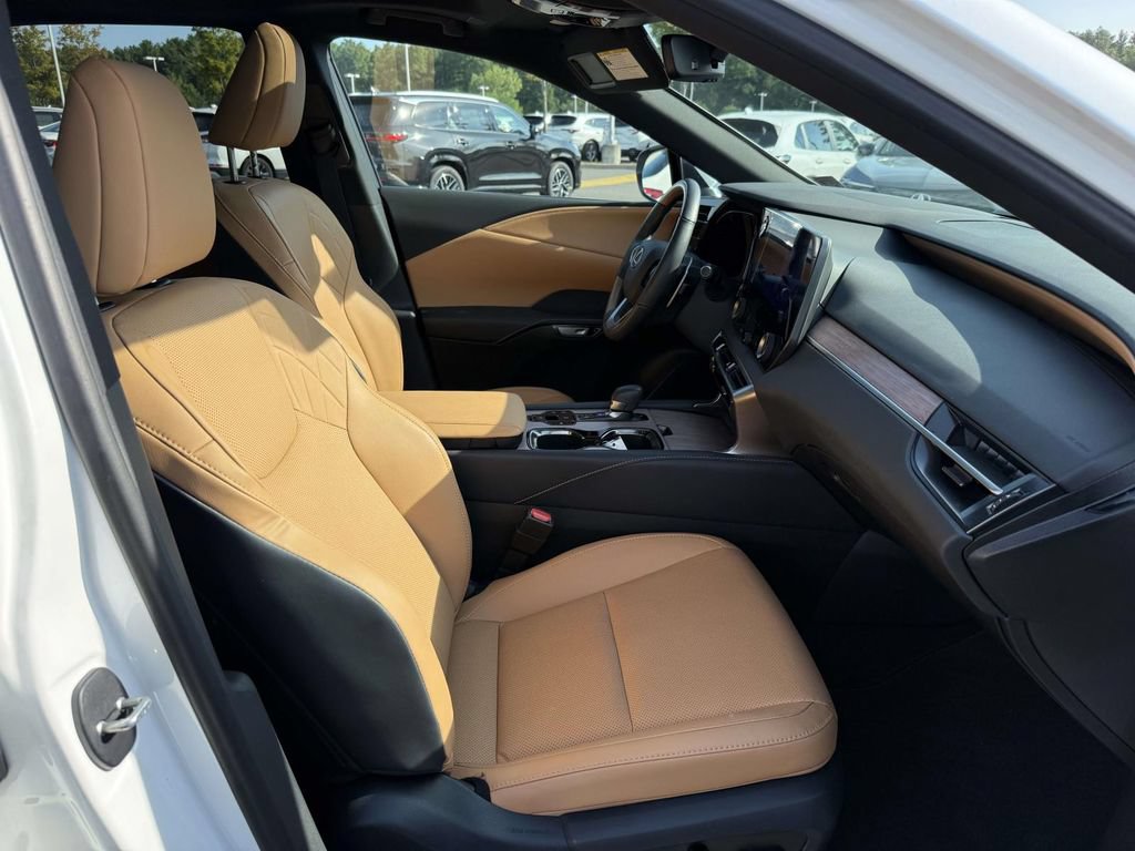 Used 2025 Lexus RX 350h w/ Accessory Package (Z1) AWD/4WD image 14