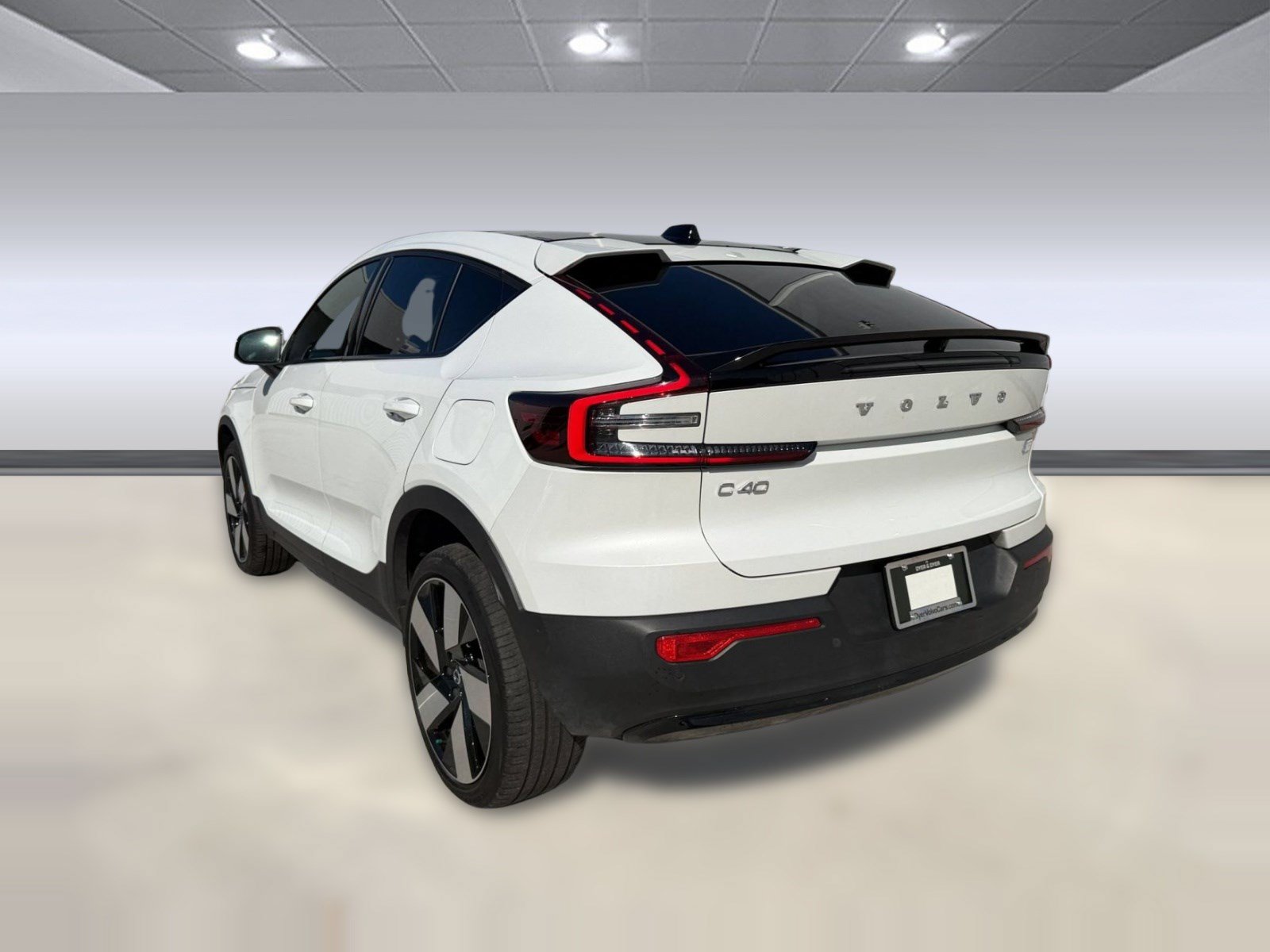 Used 2023 Volvo C40 P8 Recharge Ultimate AWD/4WD image 3