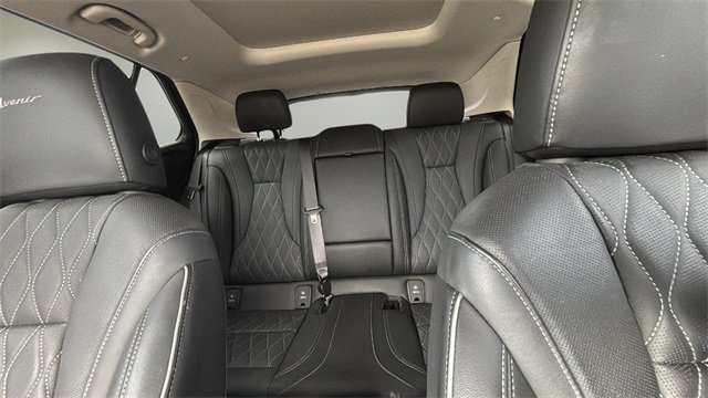 Used 2023 Buick Envision Avenir image 12