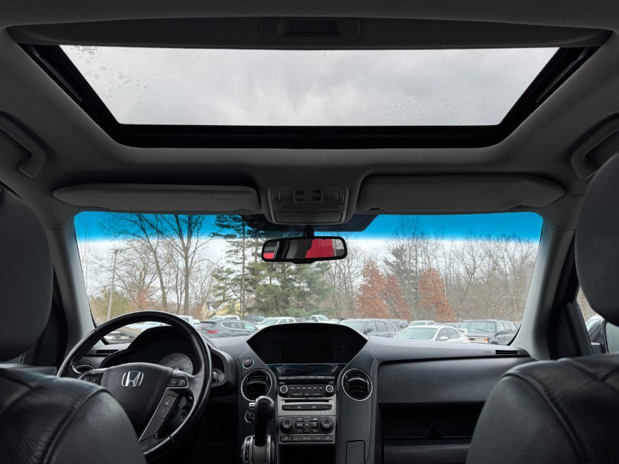 Used 2014 Honda Pilot Touring image 23