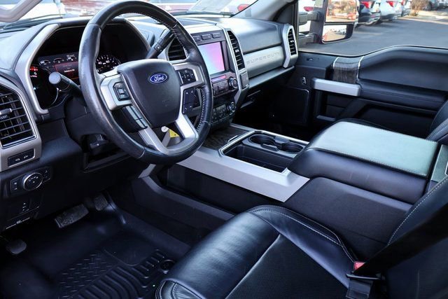 Used 2019 Ford F250 Lariat w/ Chrome Package image 3