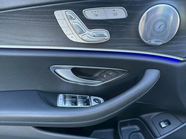 Used 2018 Mercedes-Benz E 300 image 13