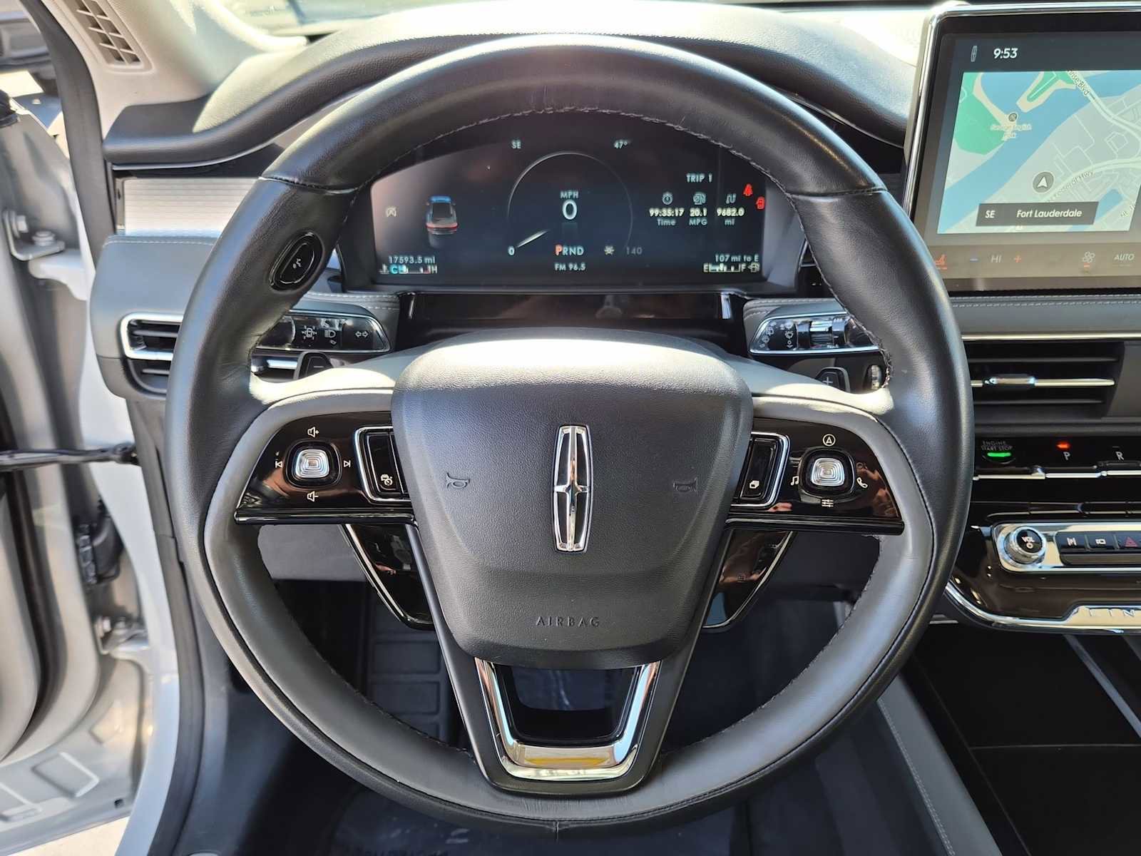 Used 2023 Lincoln Corsair Reserve w/ Jet Appearance Package image 19