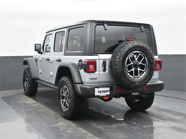 Used 2024 Jeep Wrangler Unlimited Rubicon w/ Capability Package image 2