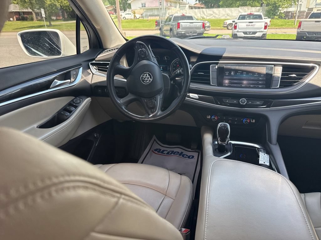 Used 2019 Buick Enclave Essence FWD image 16