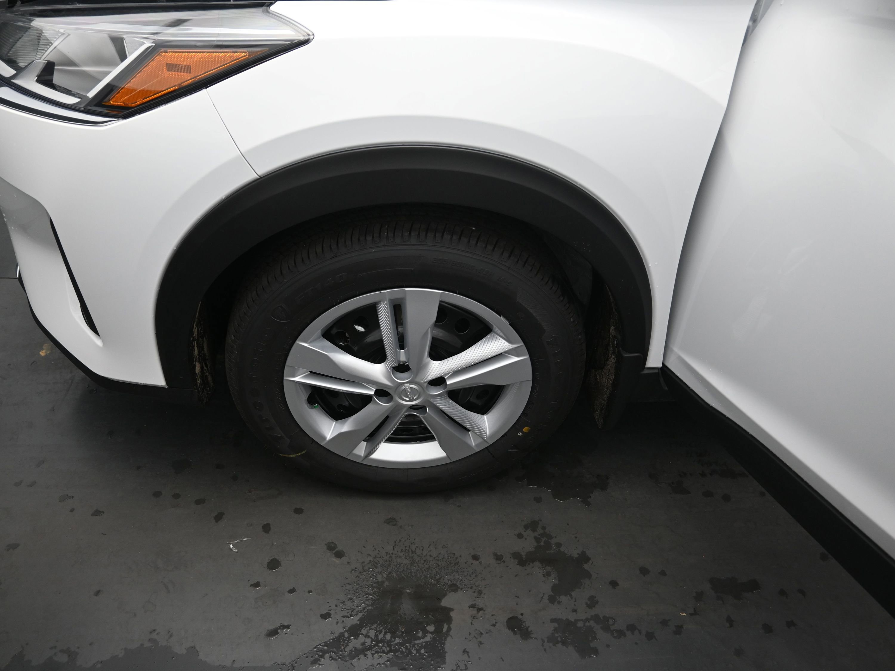 Certified 2025 Nissan Kicks Play S image 20