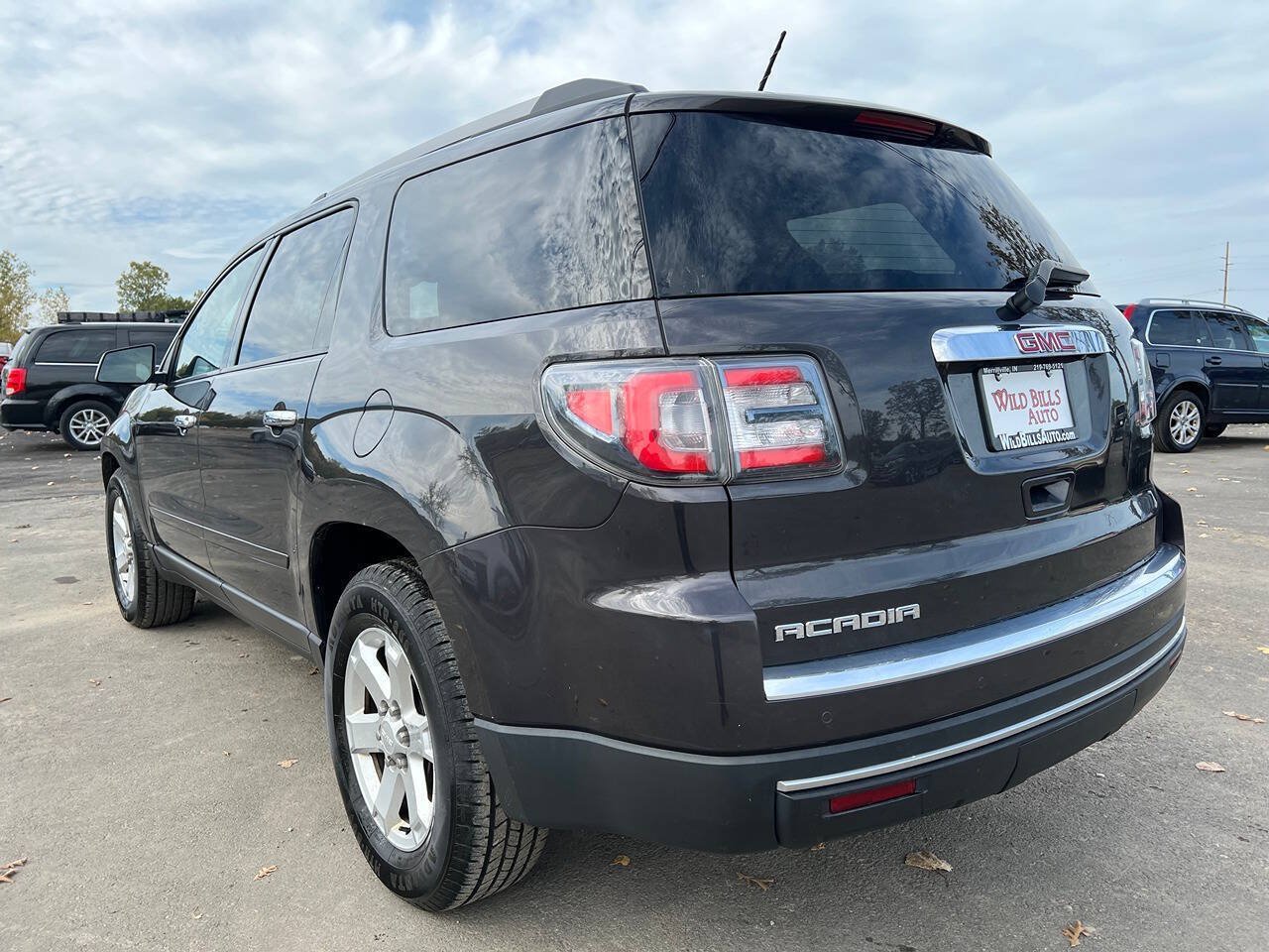 Used 2015 GMC Acadia SLE FWD image 8