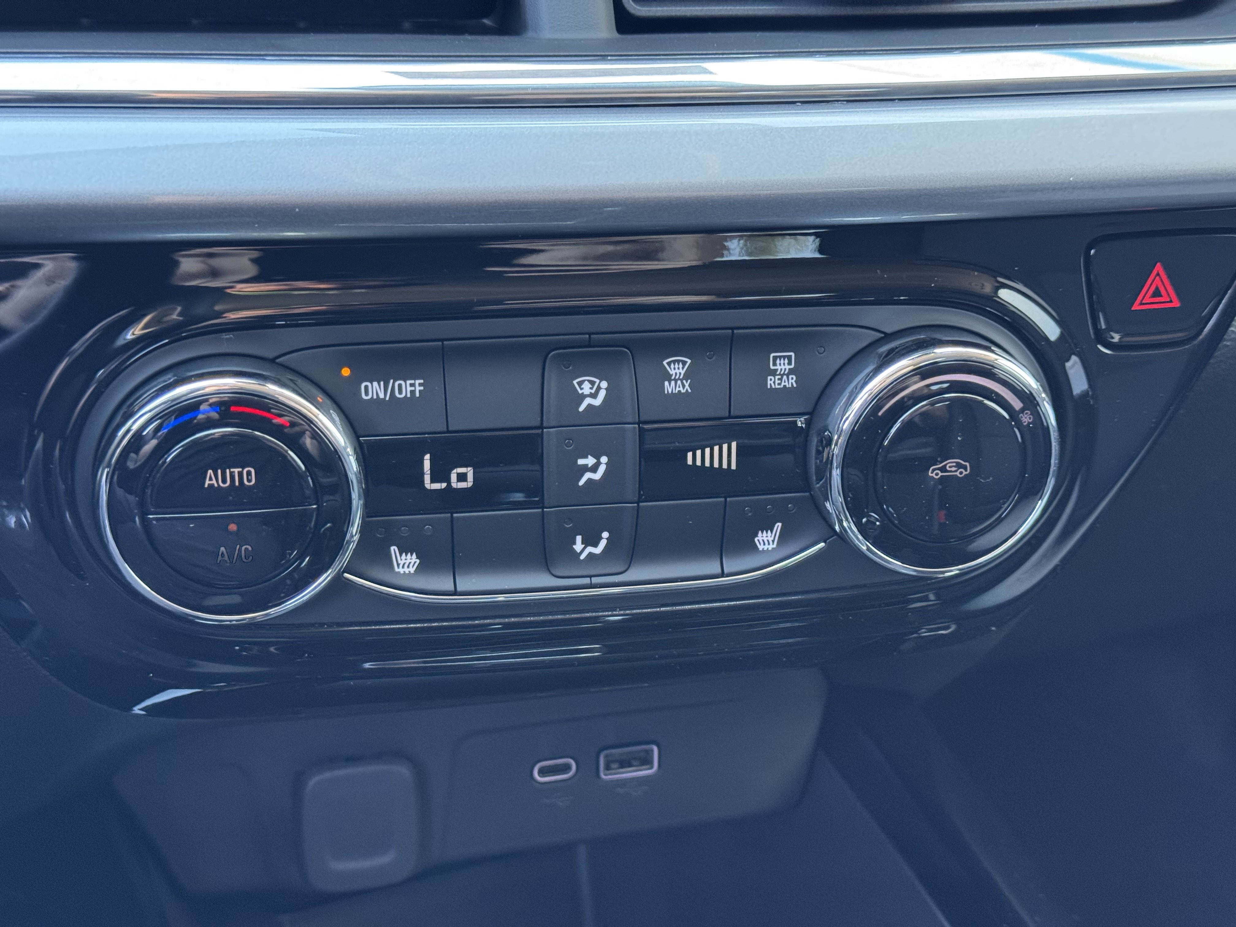 New 2026 Chevrolet Trax LT FWD image 23