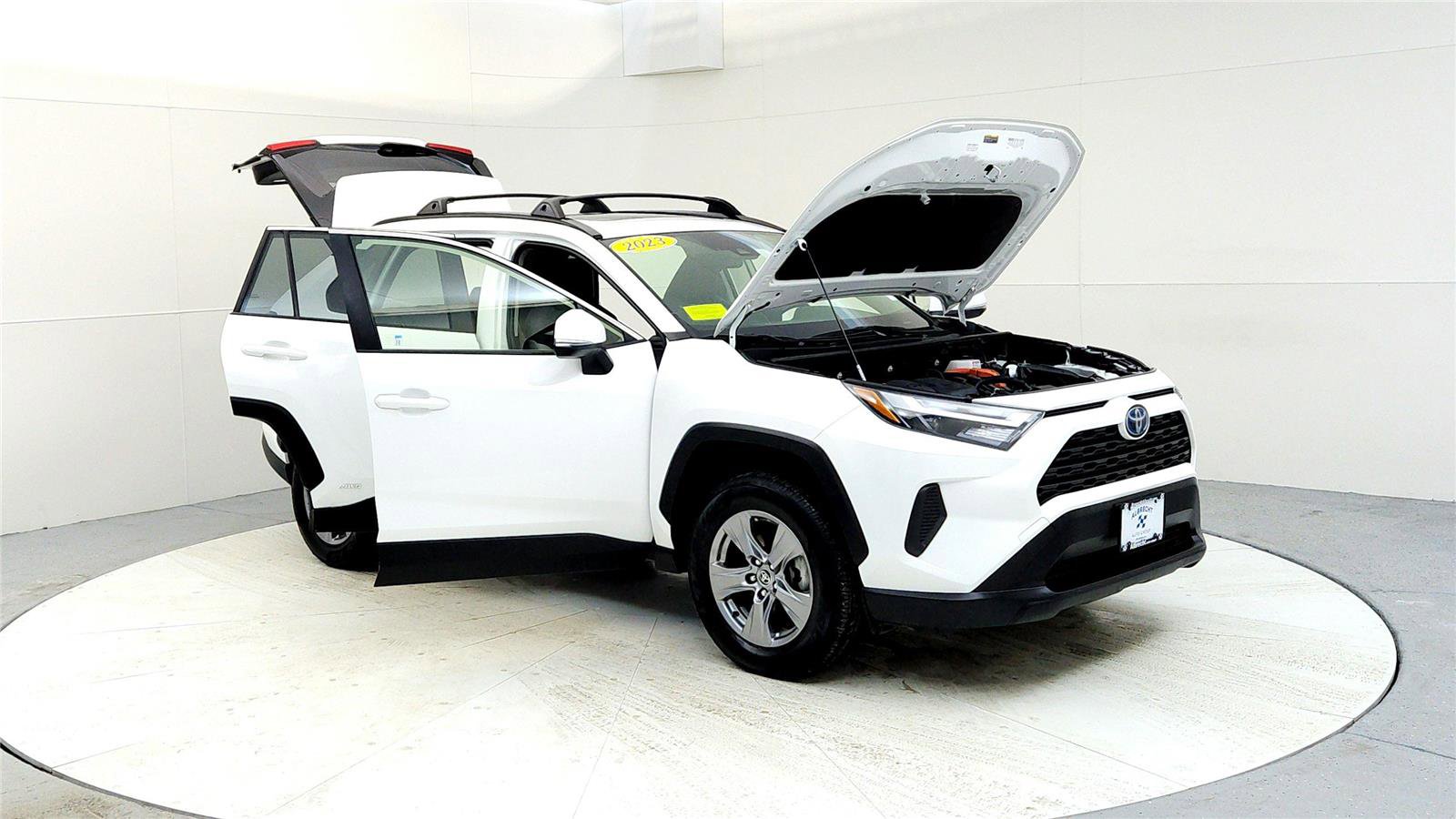 Certified 2023 Toyota RAV4 XLE w/ Convenience Package image 12