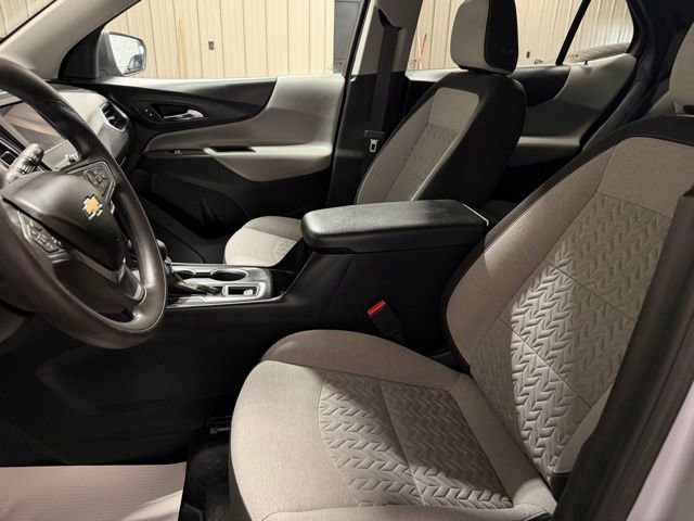 Used 2022 Chevrolet Equinox LS w/ LS Convenience Package image 14