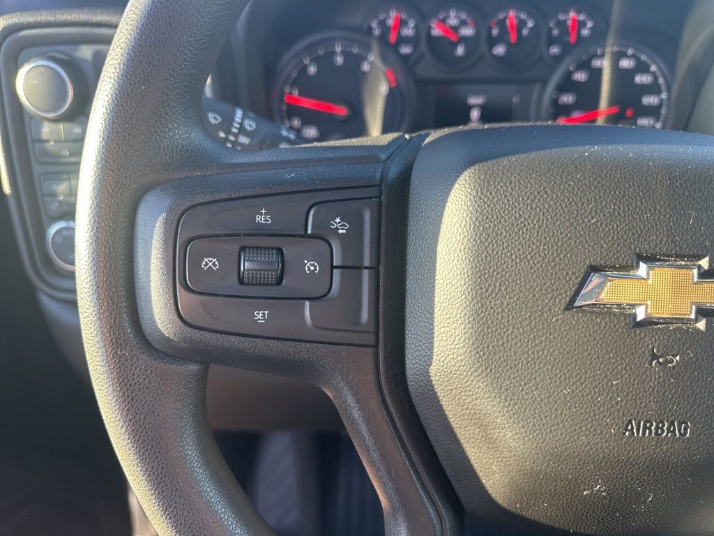 Used 2024 Chevrolet Silverado 2500 Custom w/ Custom Value Package image 10