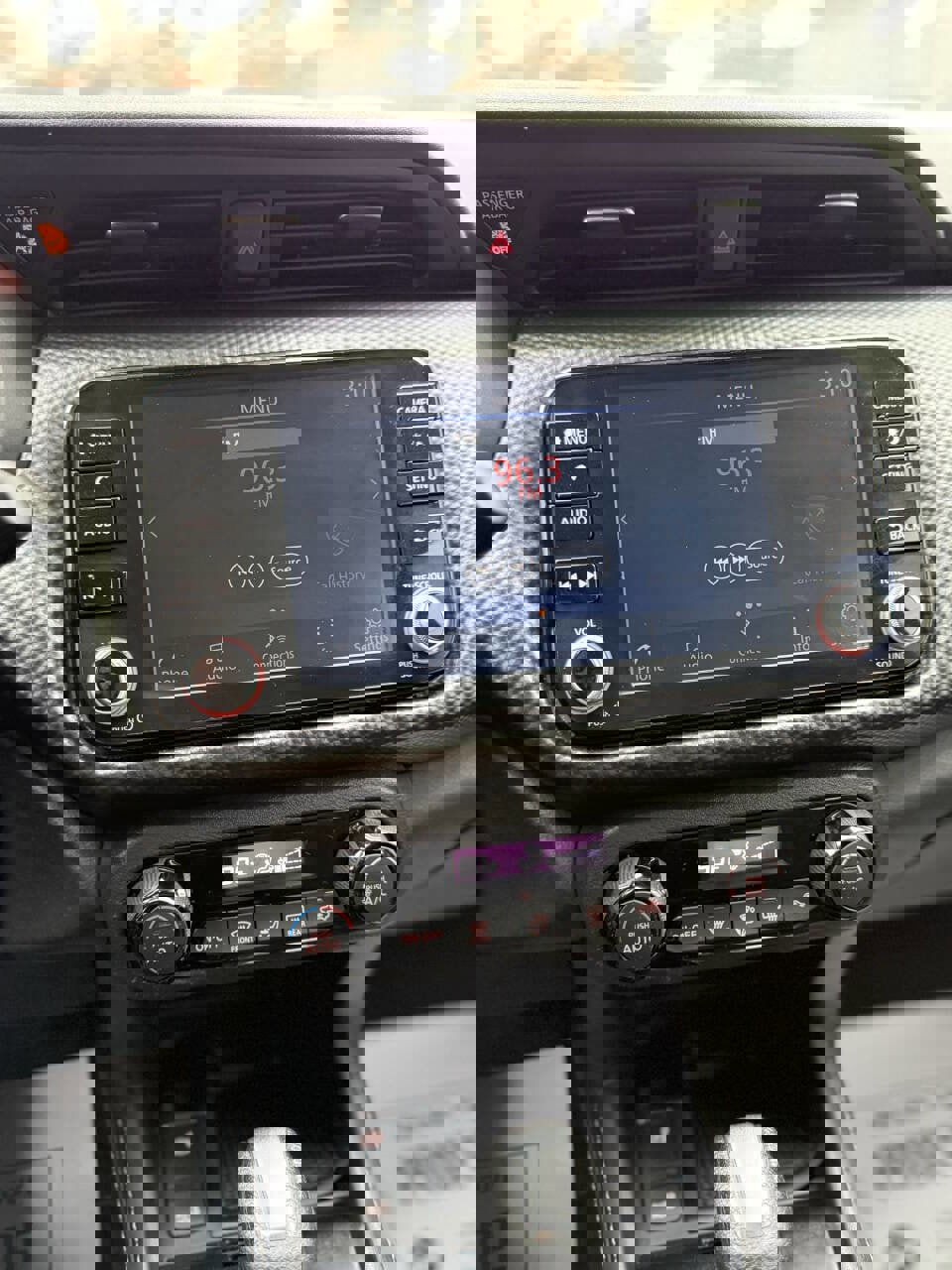 Used 2022 Nissan Kicks SV FWD image 16