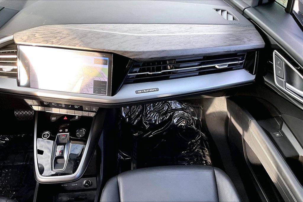 Used 2024 Audi Q4 e-tron Premium Plus AWD/4WD image 26