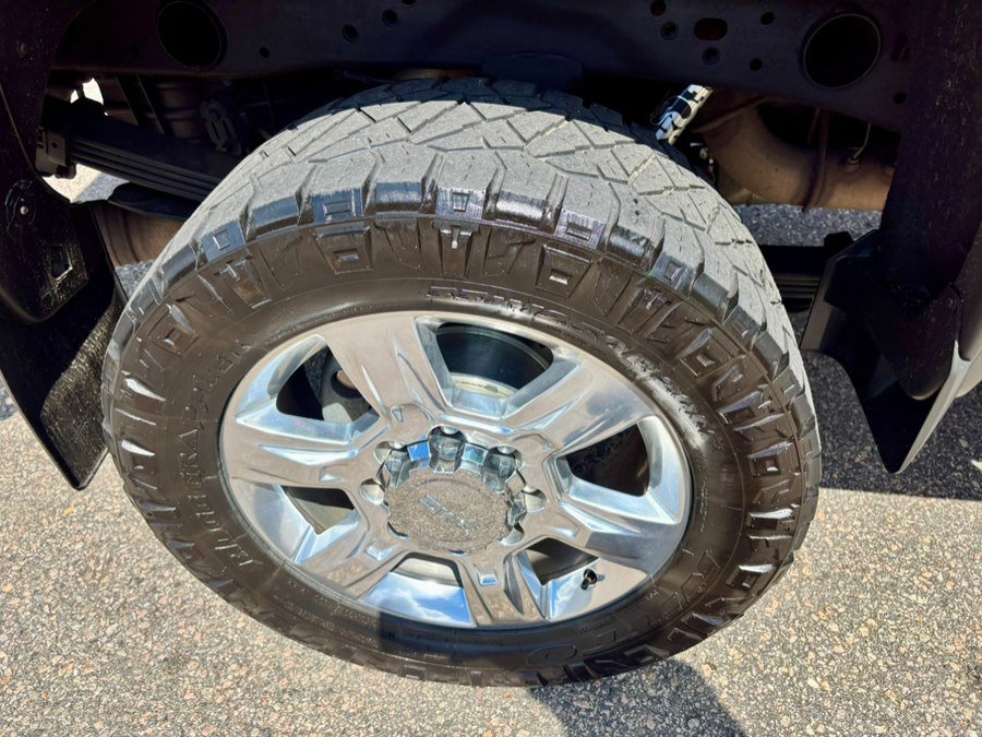 Used 2019 GMC Sierra 2500 SLT w/ Duramax Plus Package AWD/4WD image 36