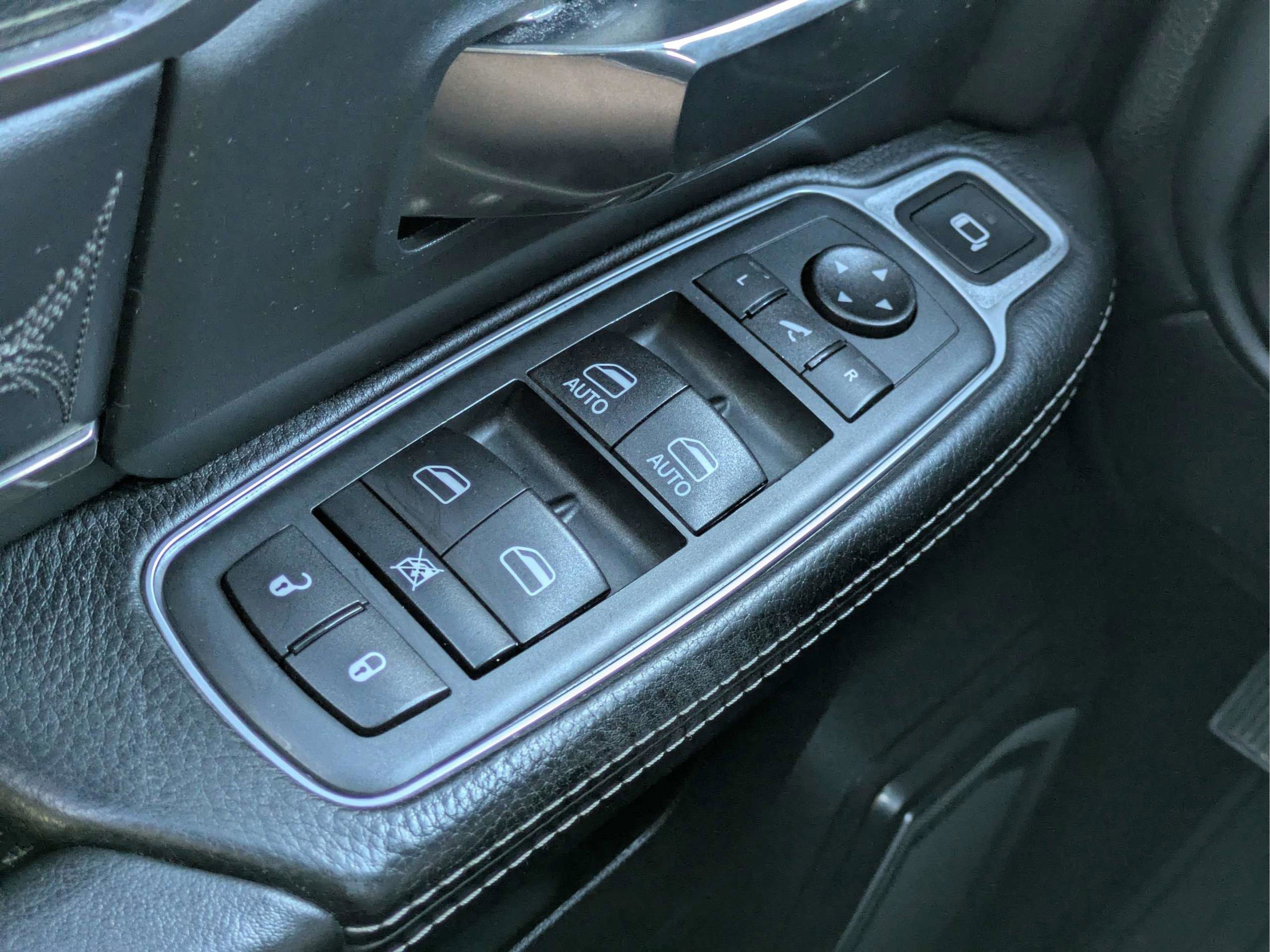 Used 2020 RAM 2500 Limited AWD/4WD image 23