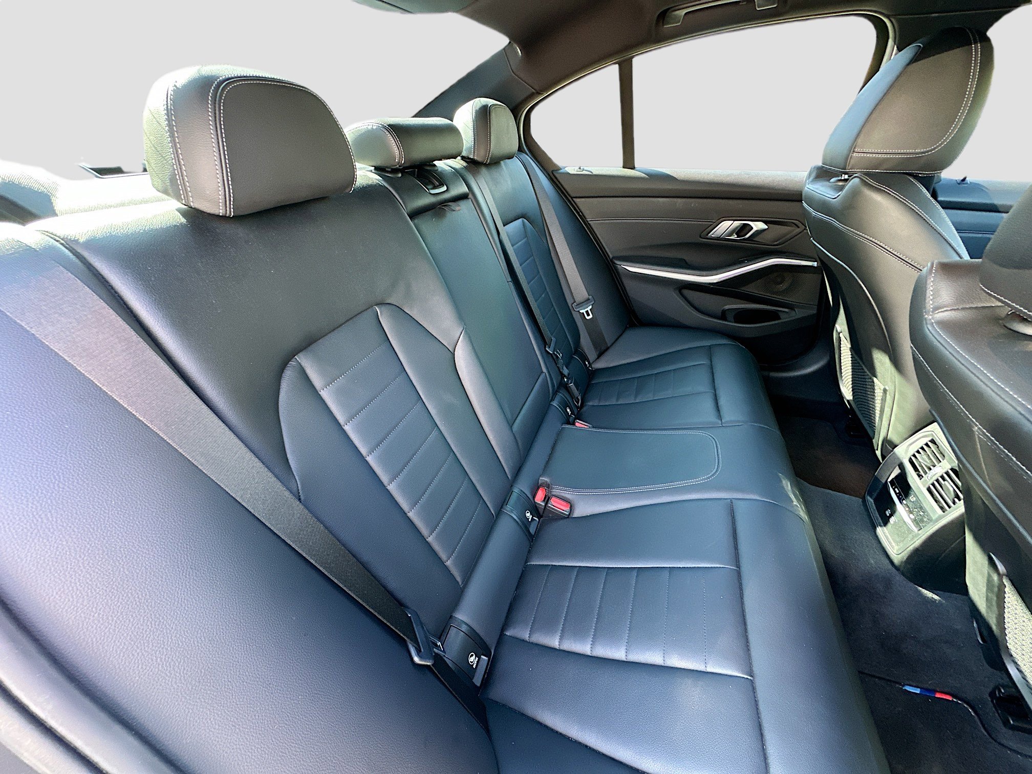 Used 2021 BMW M340i w/ Executive Package image 29