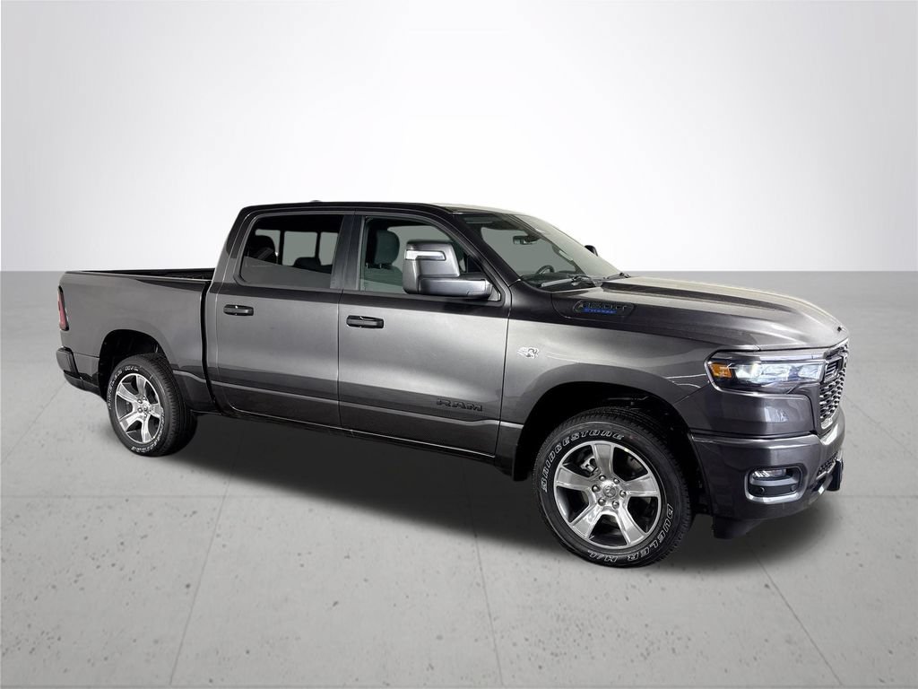 New 2026 RAM 1500 Express AWD/4WD image 4