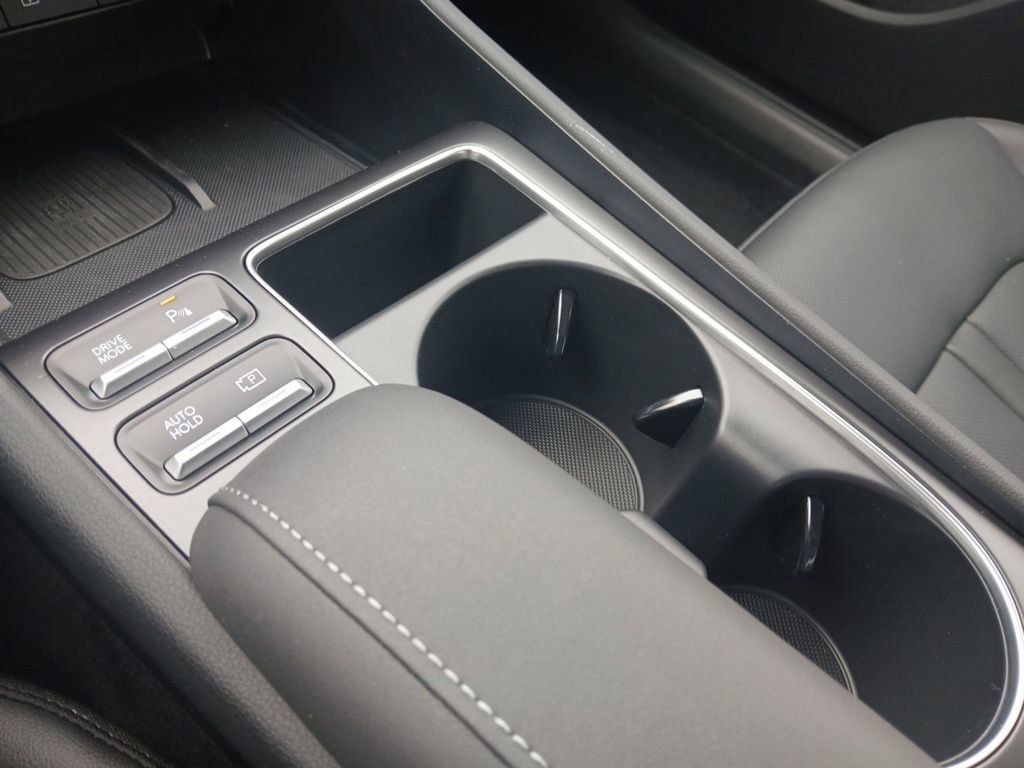 New 2025 Hyundai Sonata Limited image 21