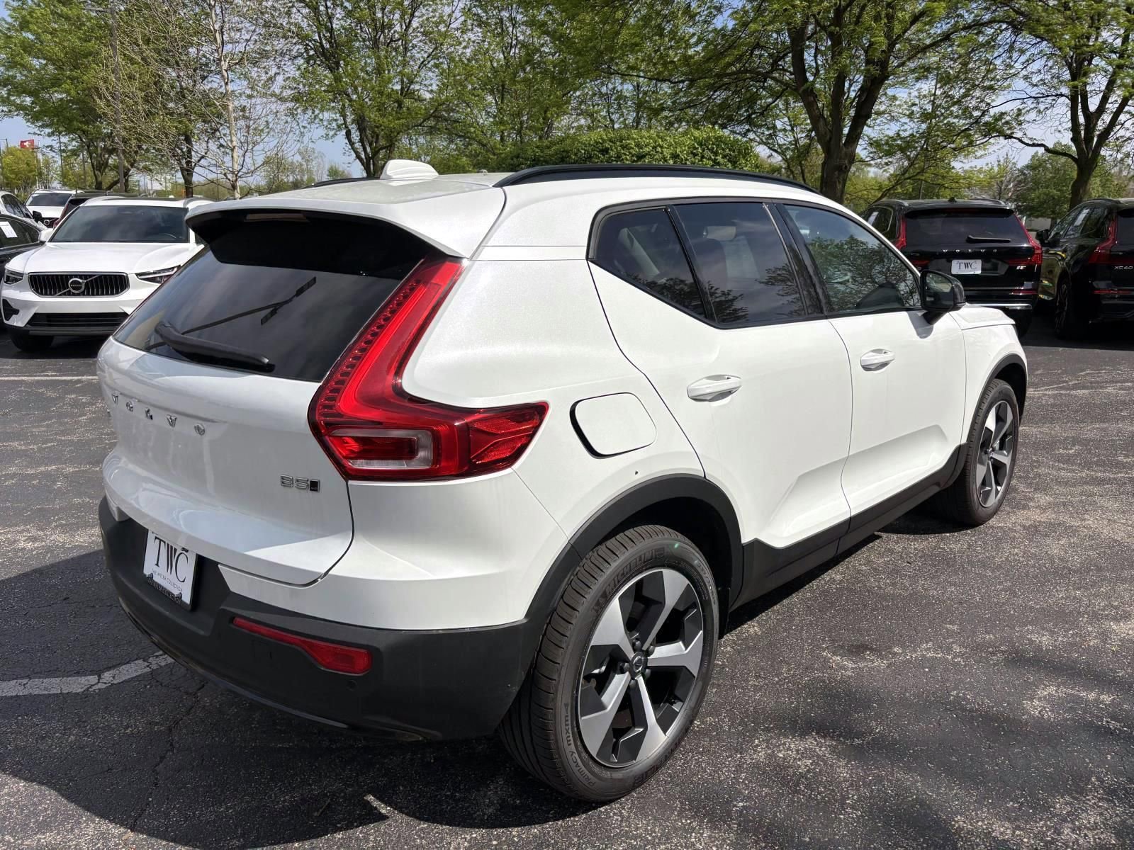Used 2026 Volvo XC40 B5 Core w/ Protection Package Premier AWD/4WD image 5