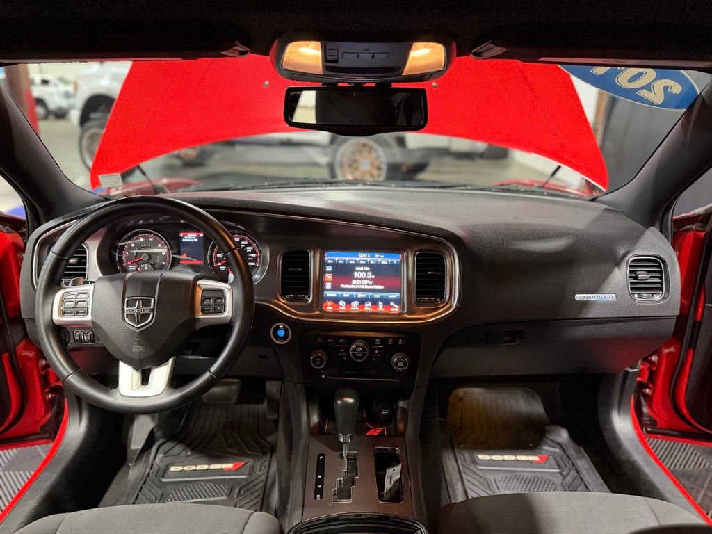 Used 2014 Dodge Charger R/T w/ Wheels & Tunes Group image 15