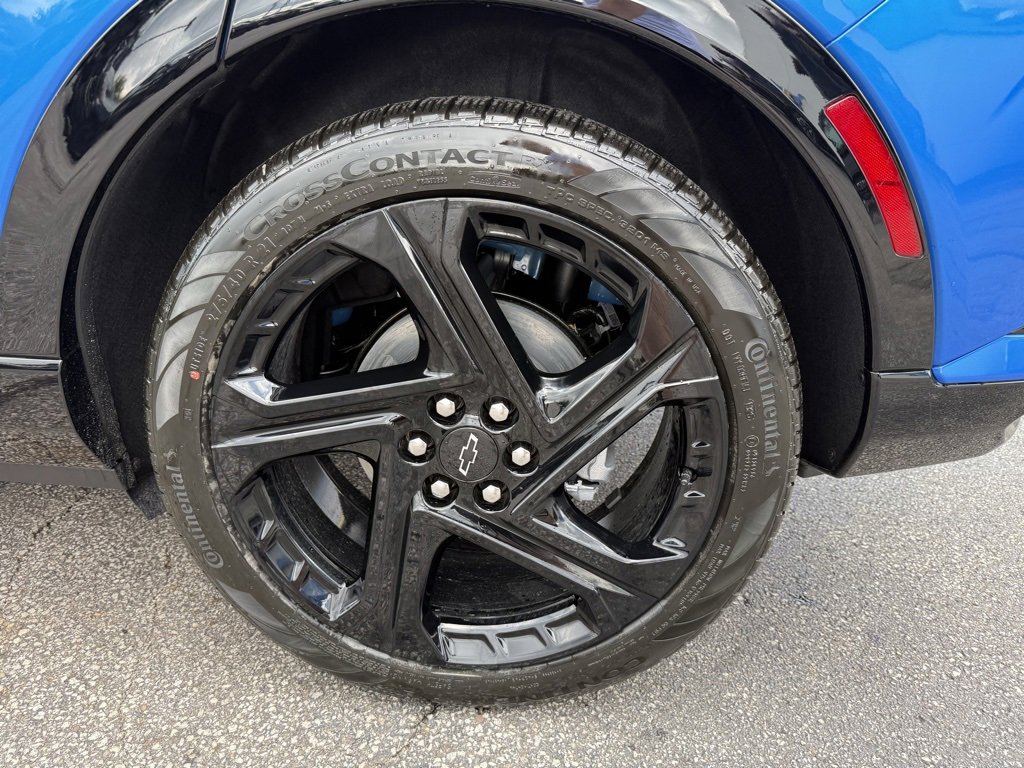 New 2025 Chevrolet Equinox EV RS image 30