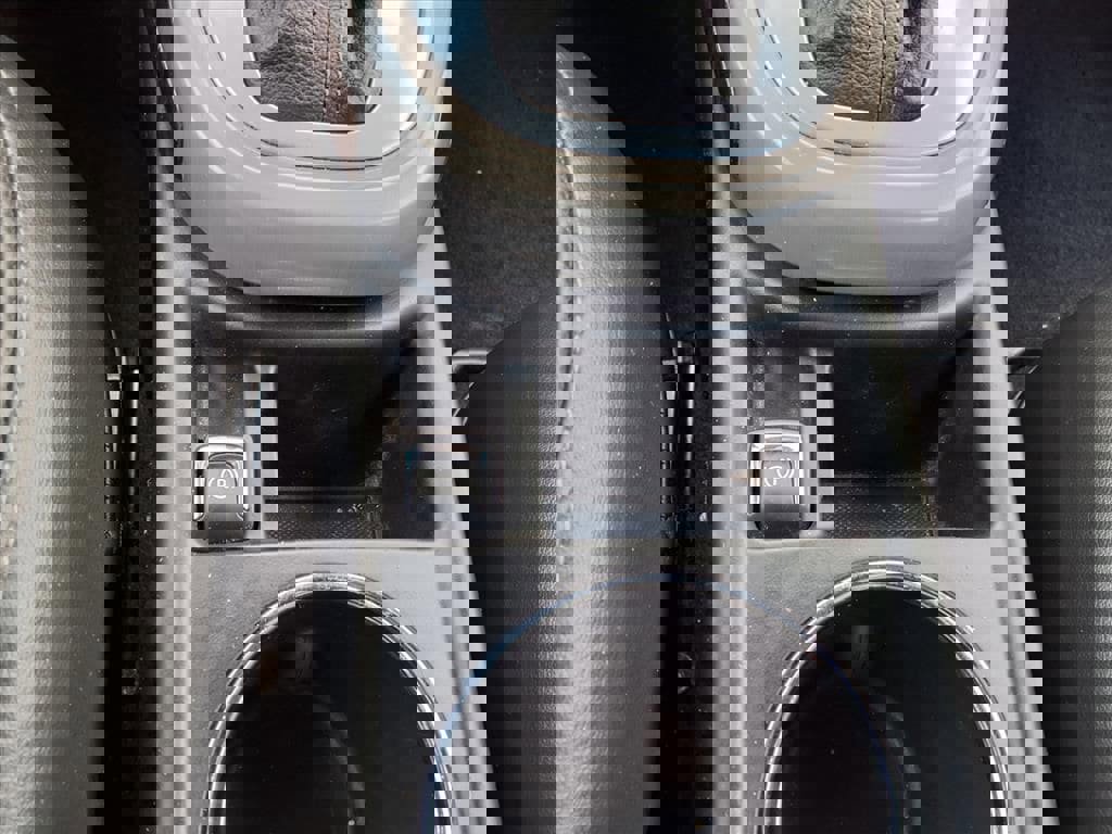 Used 2012 Buick Verano Leather FWD image 23