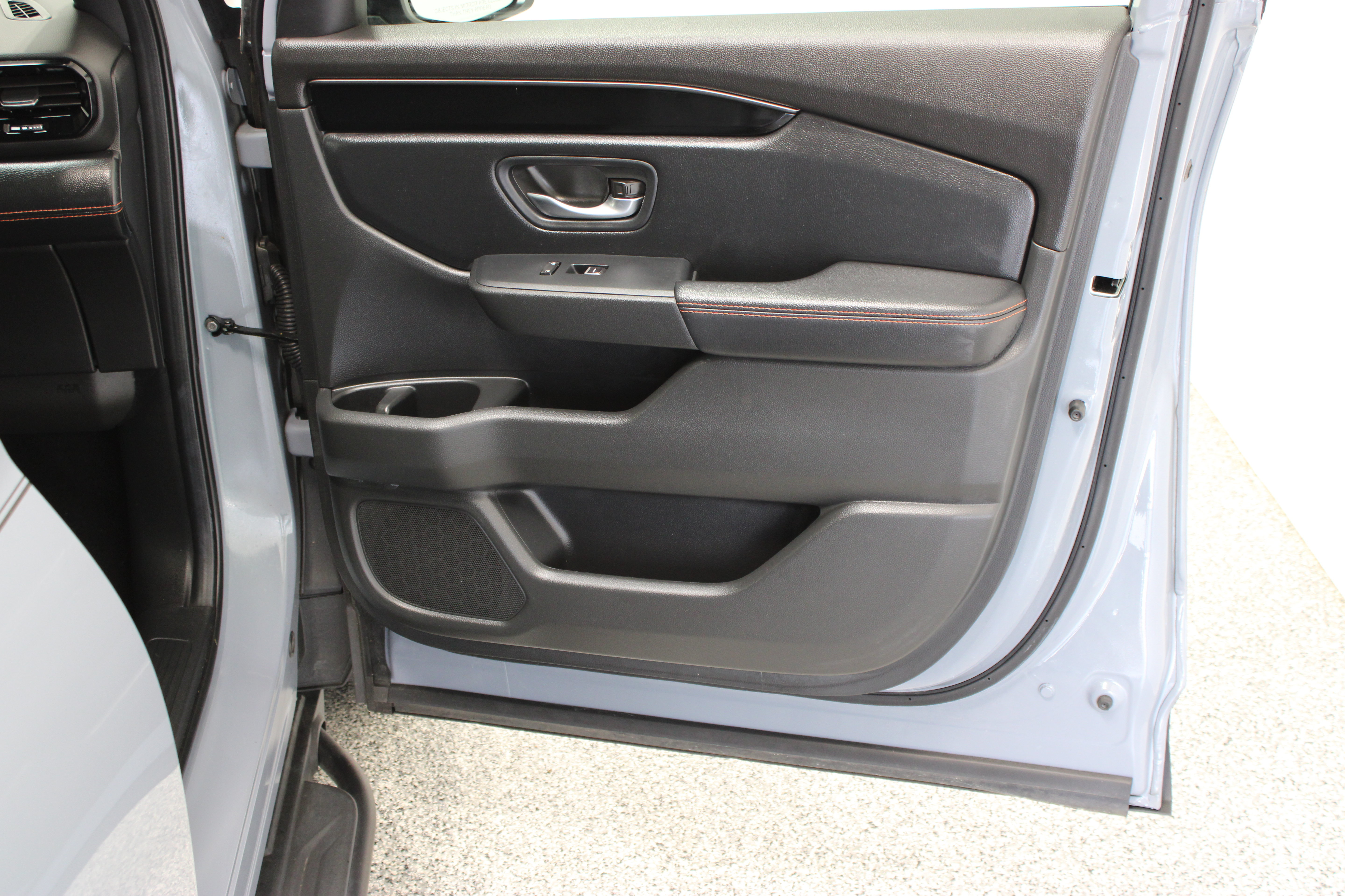Used 2025 Honda Pilot TrailSport image 39