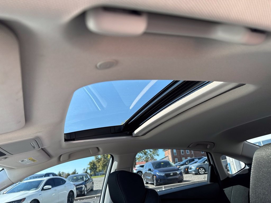 Certified 2024 Honda Accord EX image 28