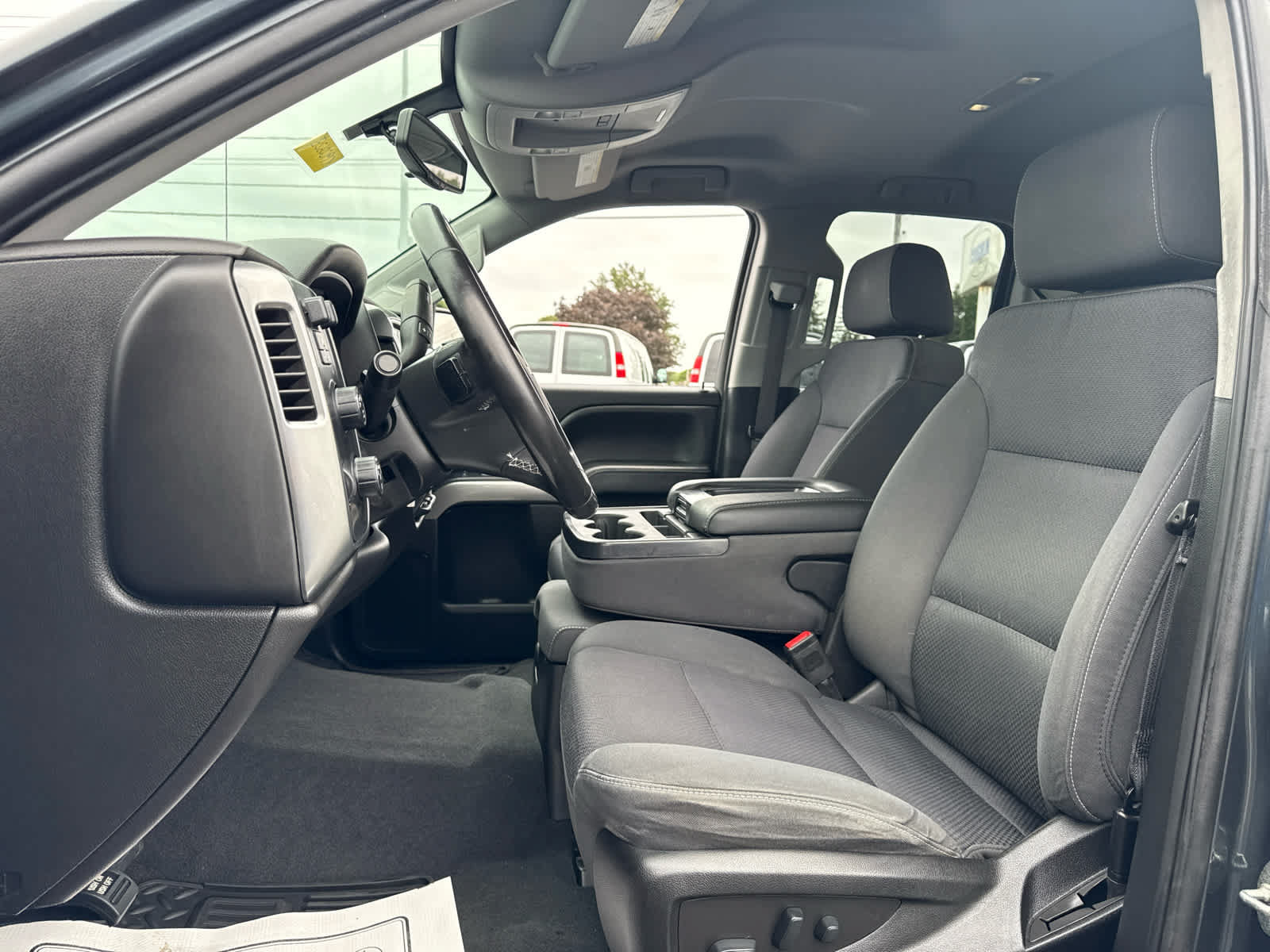 Certified 2019 Chevrolet Silverado 1500 LT w/ All Star Edition AWD/4WD image 11