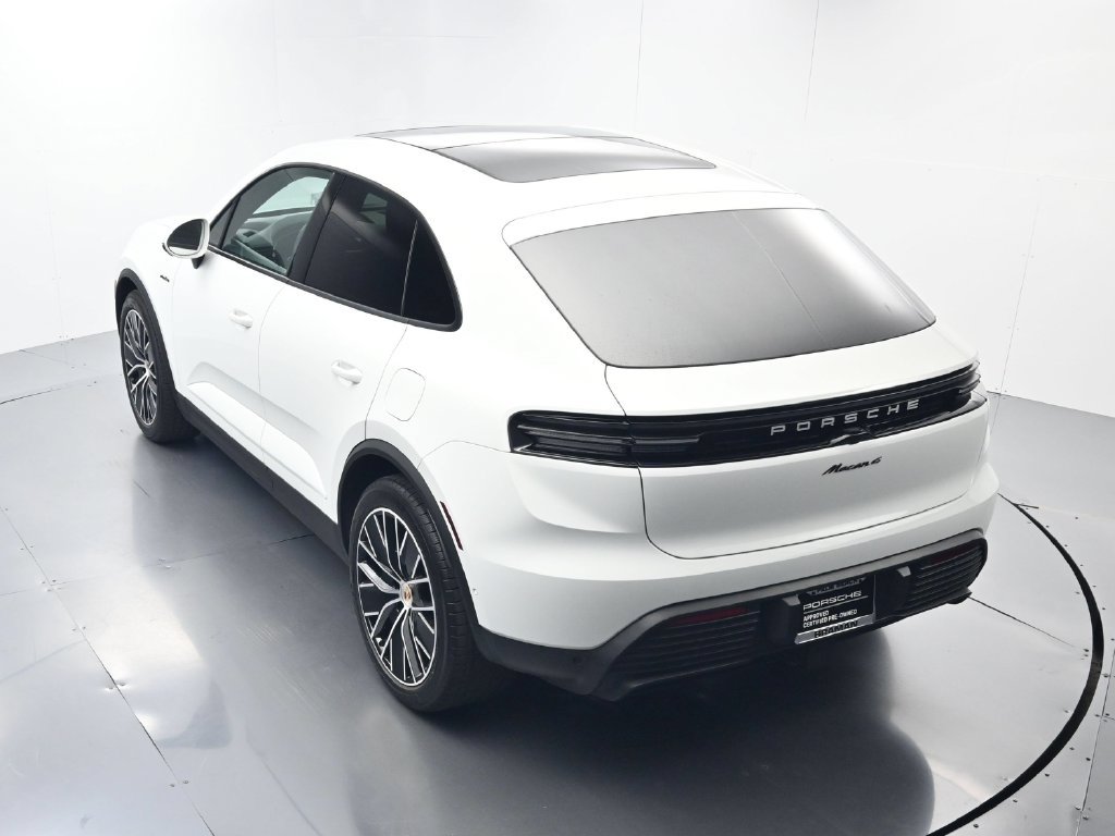 Certified 2024 Porsche Macan 4 Electric AWD/4WD image 37