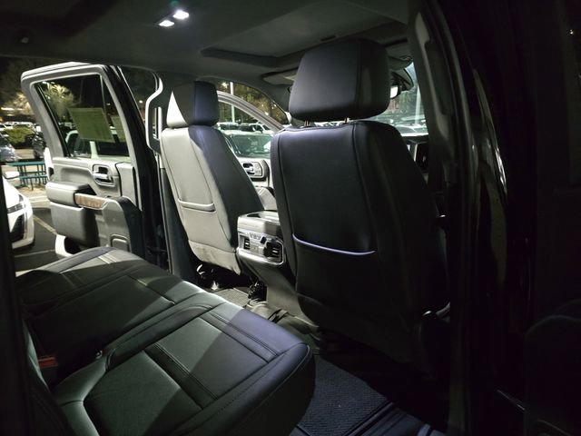 Used 2021 GMC Sierra 2500 Denali w/ Denali Black Diamond Edition image 11