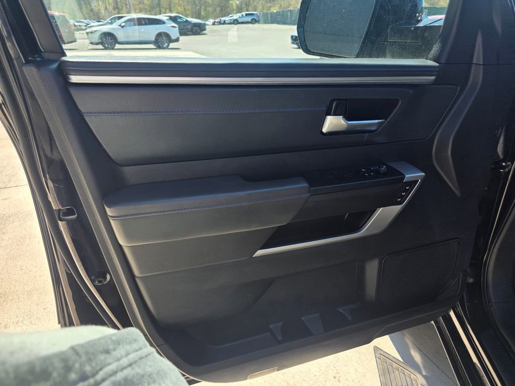 Used 2023 Toyota Tundra Platinum w/ Advanced Package image 11