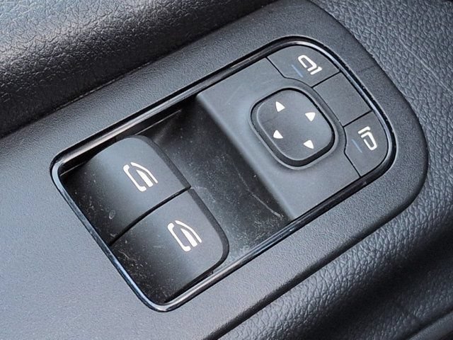 Used 2024 Mercedes-Benz Sprinter 3500 image 23
