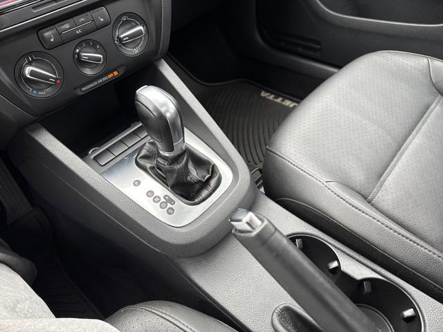 Used 2013 Volkswagen Jetta SE image 23