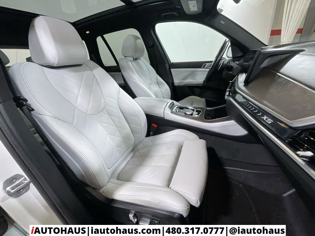 Used 2024 BMW X5 xDrive50e w/ Premium Package AWD/4WD image 24