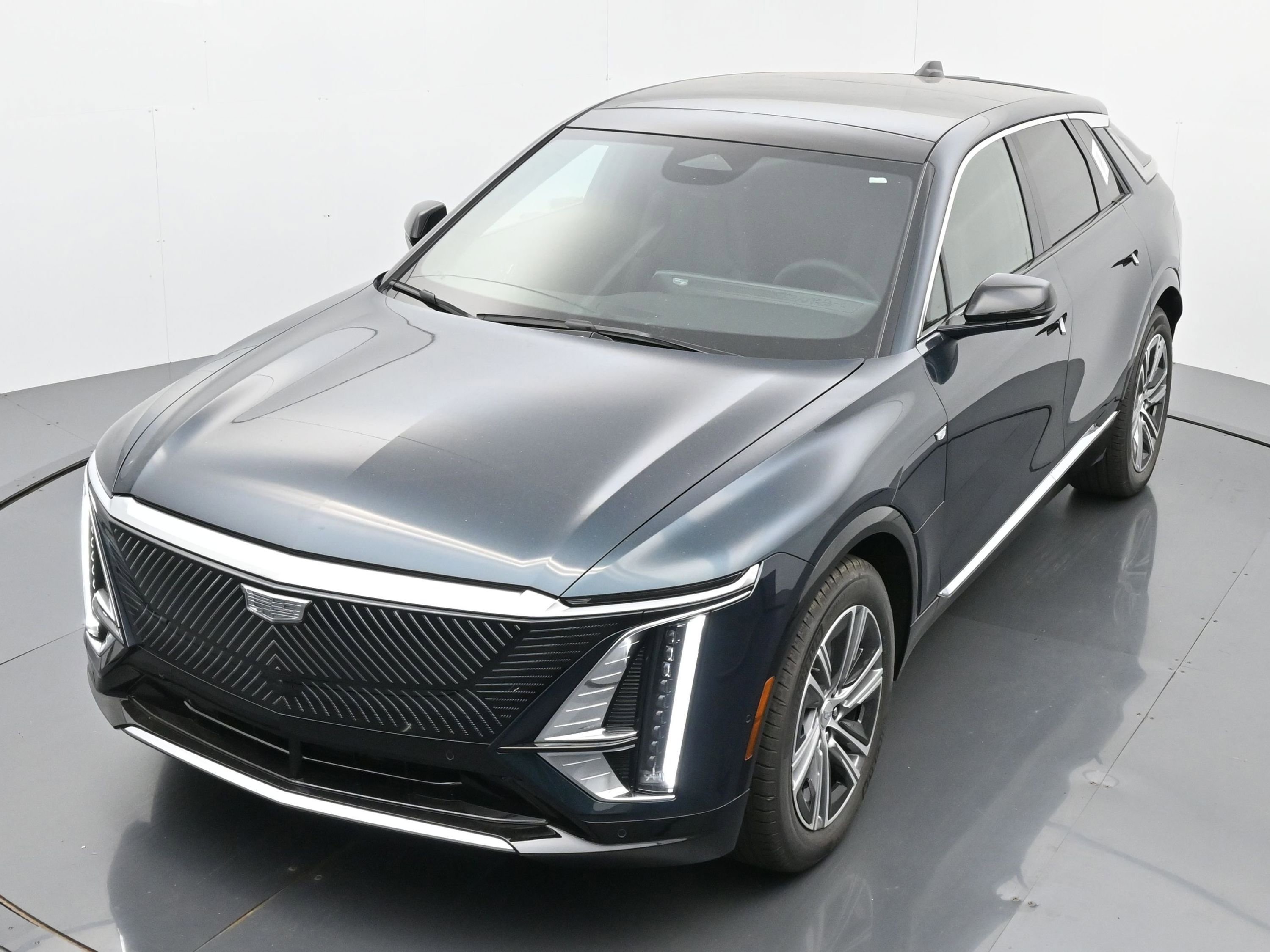 New 2025 Cadillac Lyriq Luxury image 23