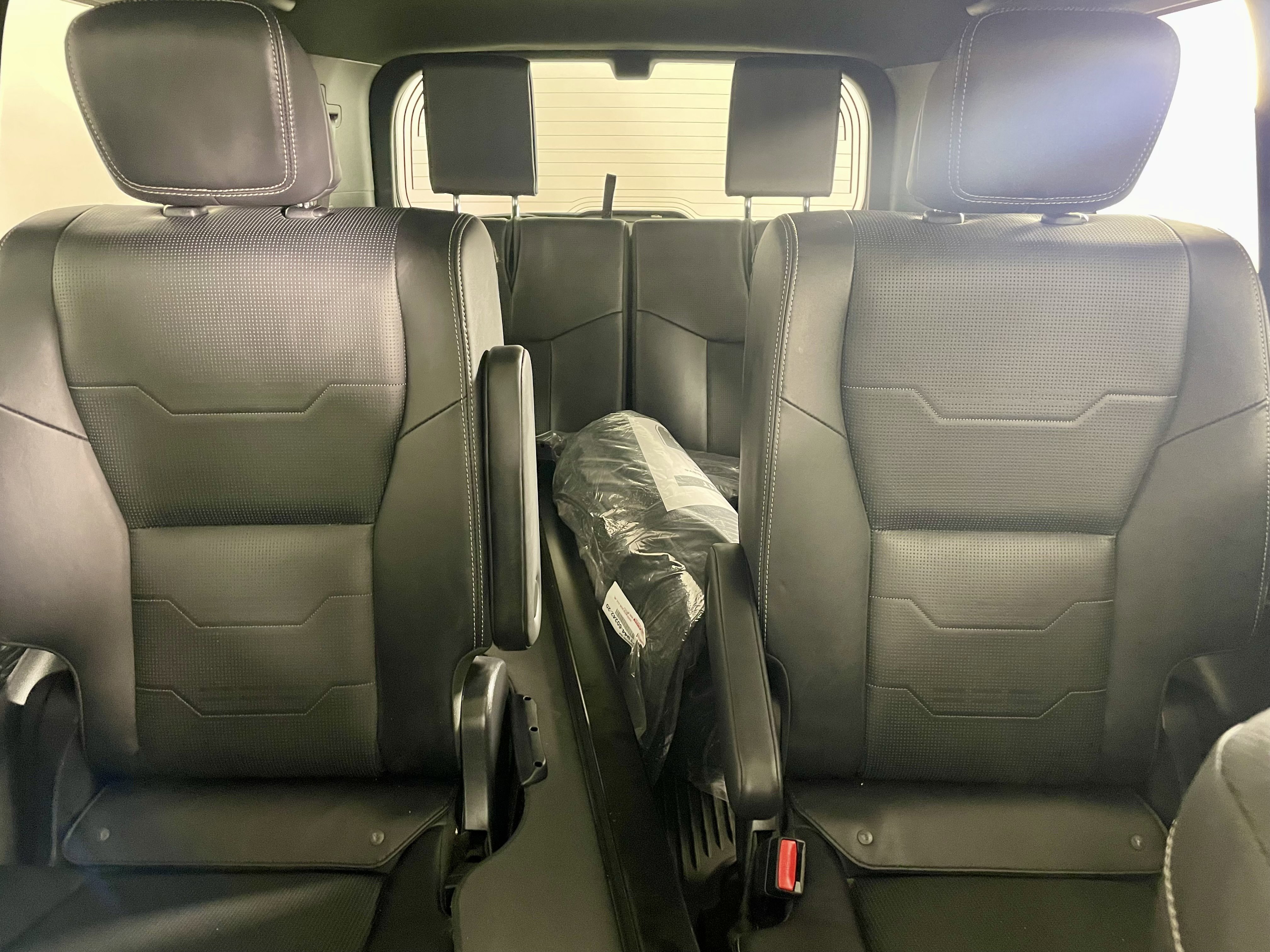 Used 2024 Lexus GX 550 w/ Accessory Package (Z1) image 23