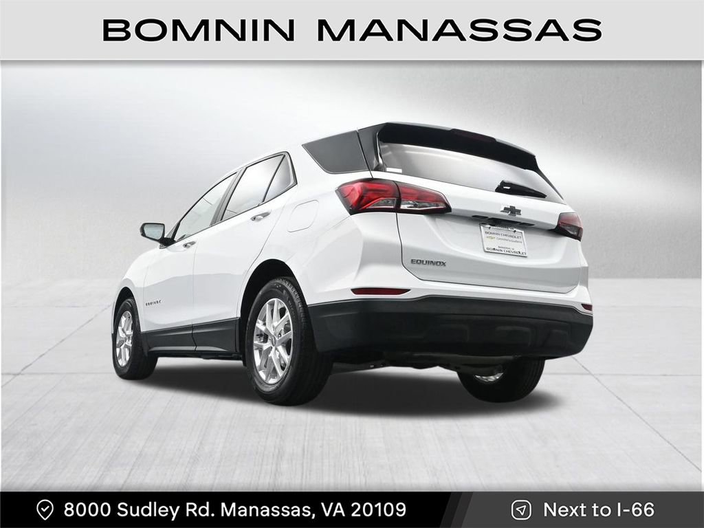 Used 2022 Chevrolet Equinox LS w/ LS Convenience Package image 32