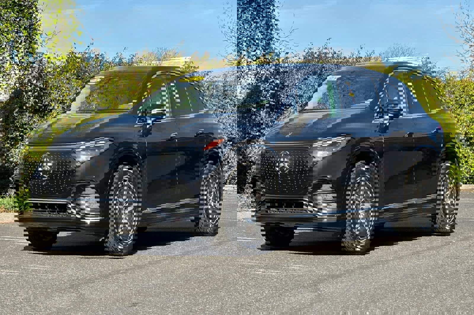 Used 2023 Mercedes-Benz EQS 580 4MATIC SUV image 7