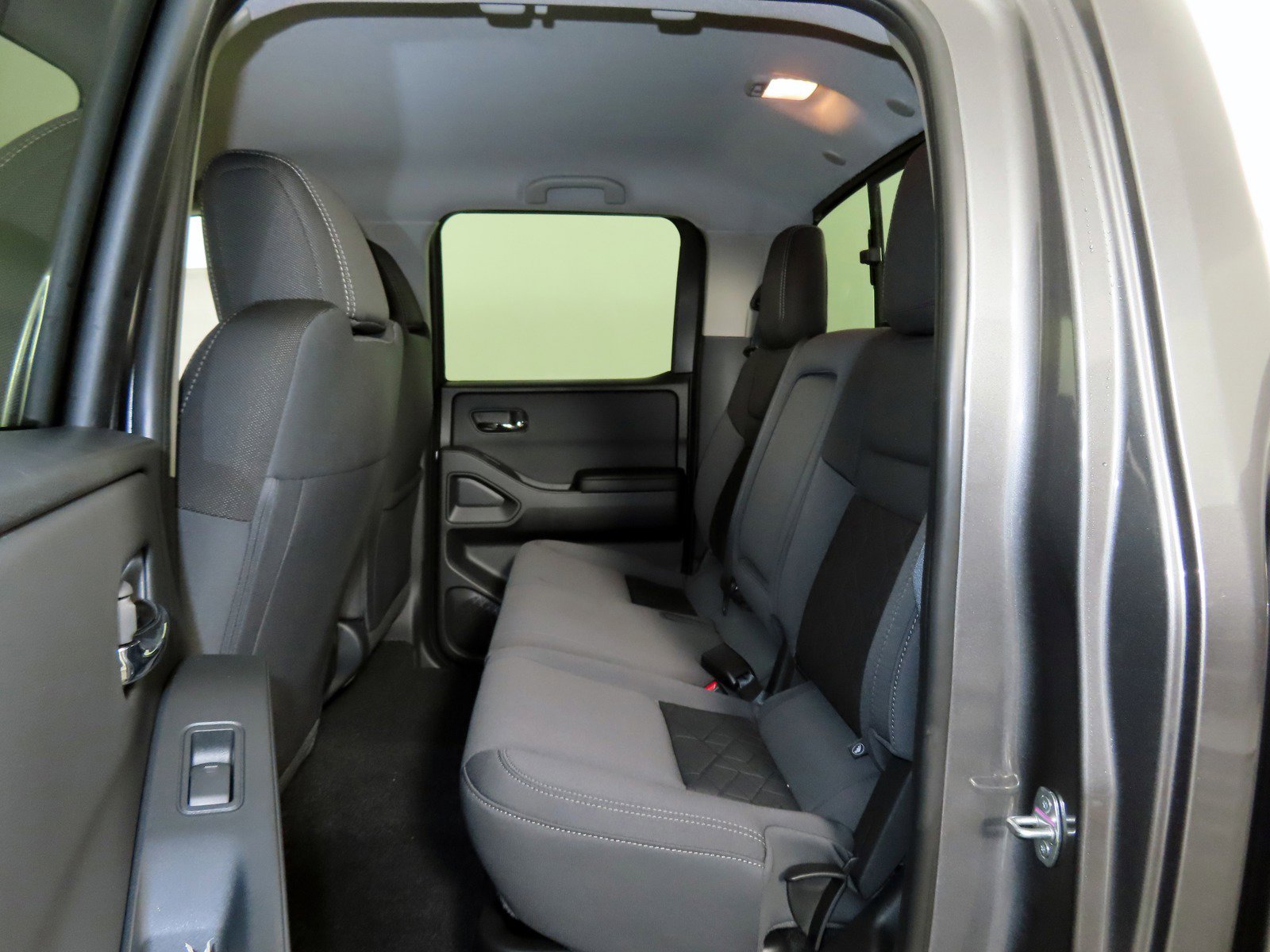New 2026 Nissan Frontier SV w/ SV Convenience Package AWD/4WD image 7