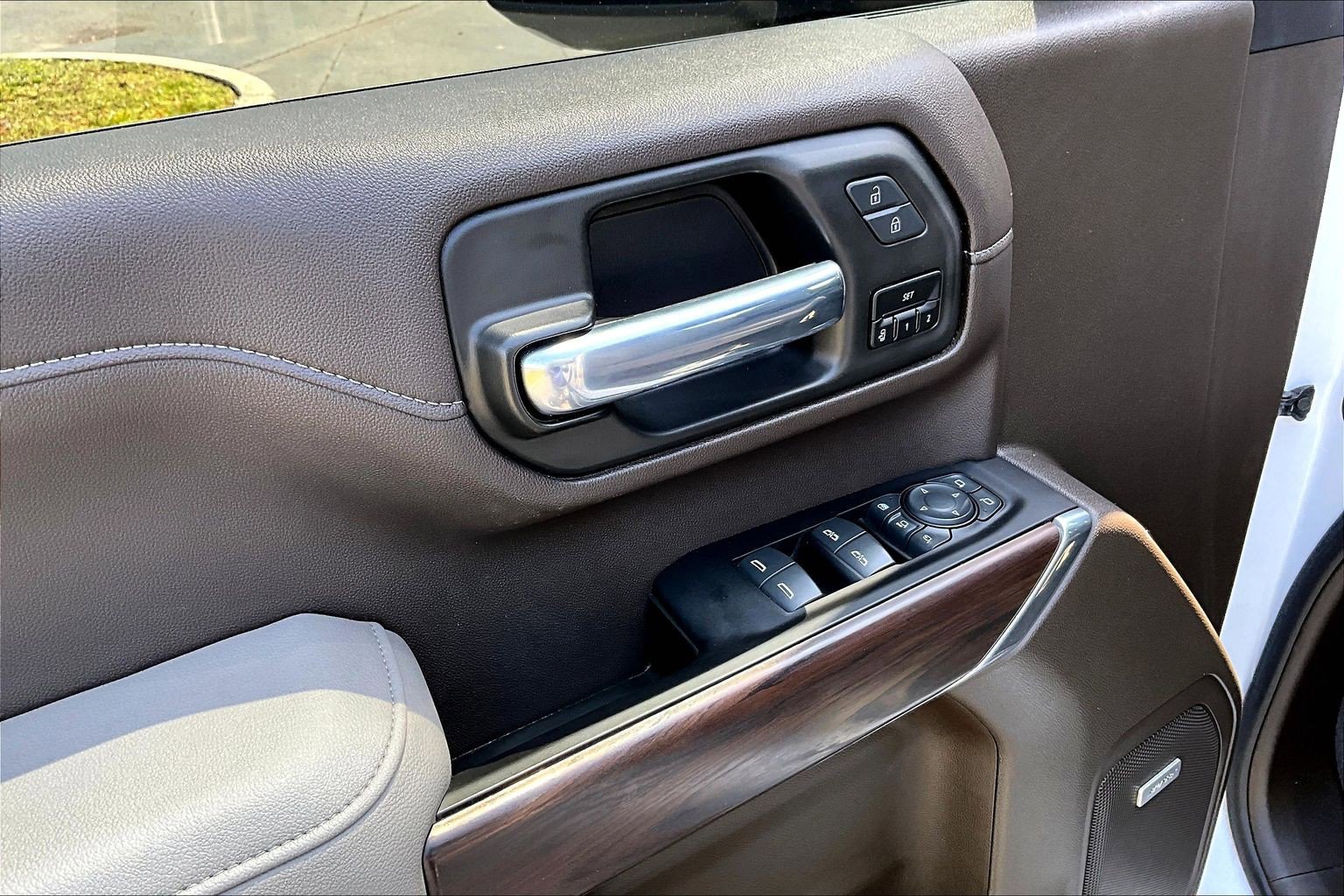 Used 2022 GMC Sierra 2500 SLT w/ SLT Premium Package AWD/4WD image 20