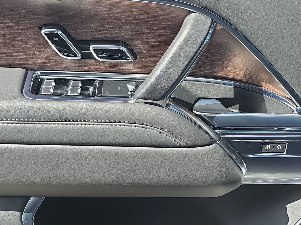 Certified 2023 Land Rover Range Rover SE image 29