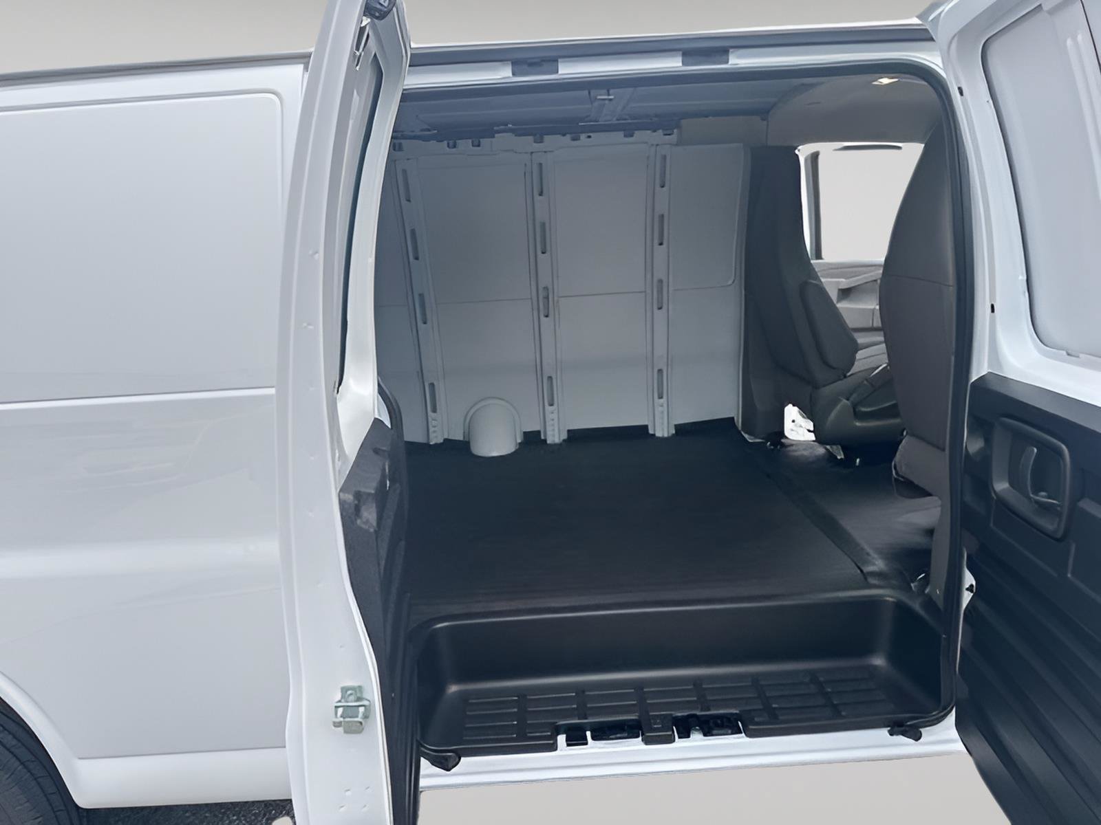 New 2026 Chevrolet Express 2500 Extended w/ Driver Convenience Package RWD image 14