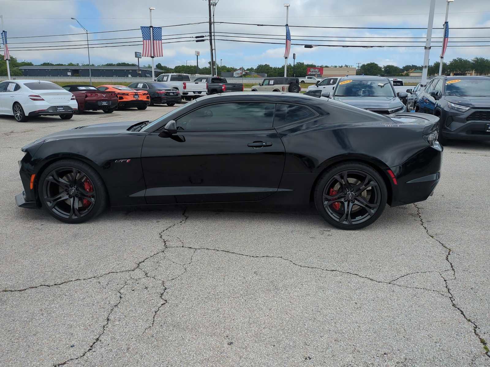 Used 2021 Chevrolet Camaro SS RWD image 5