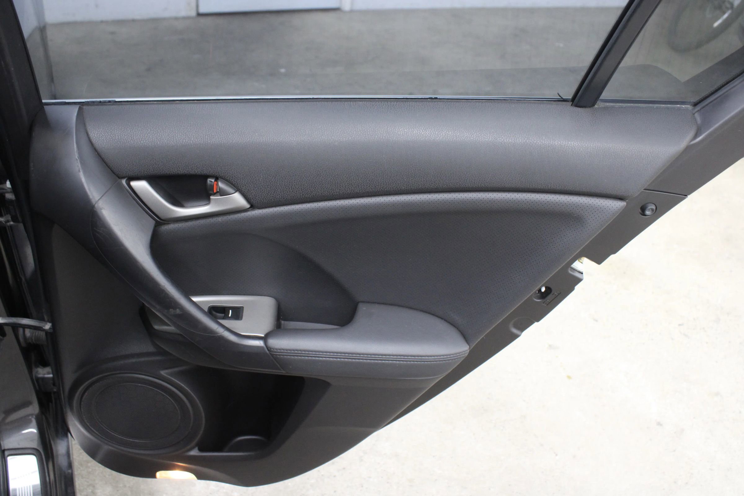 Used 2009 Acura TSX Sedan image 30