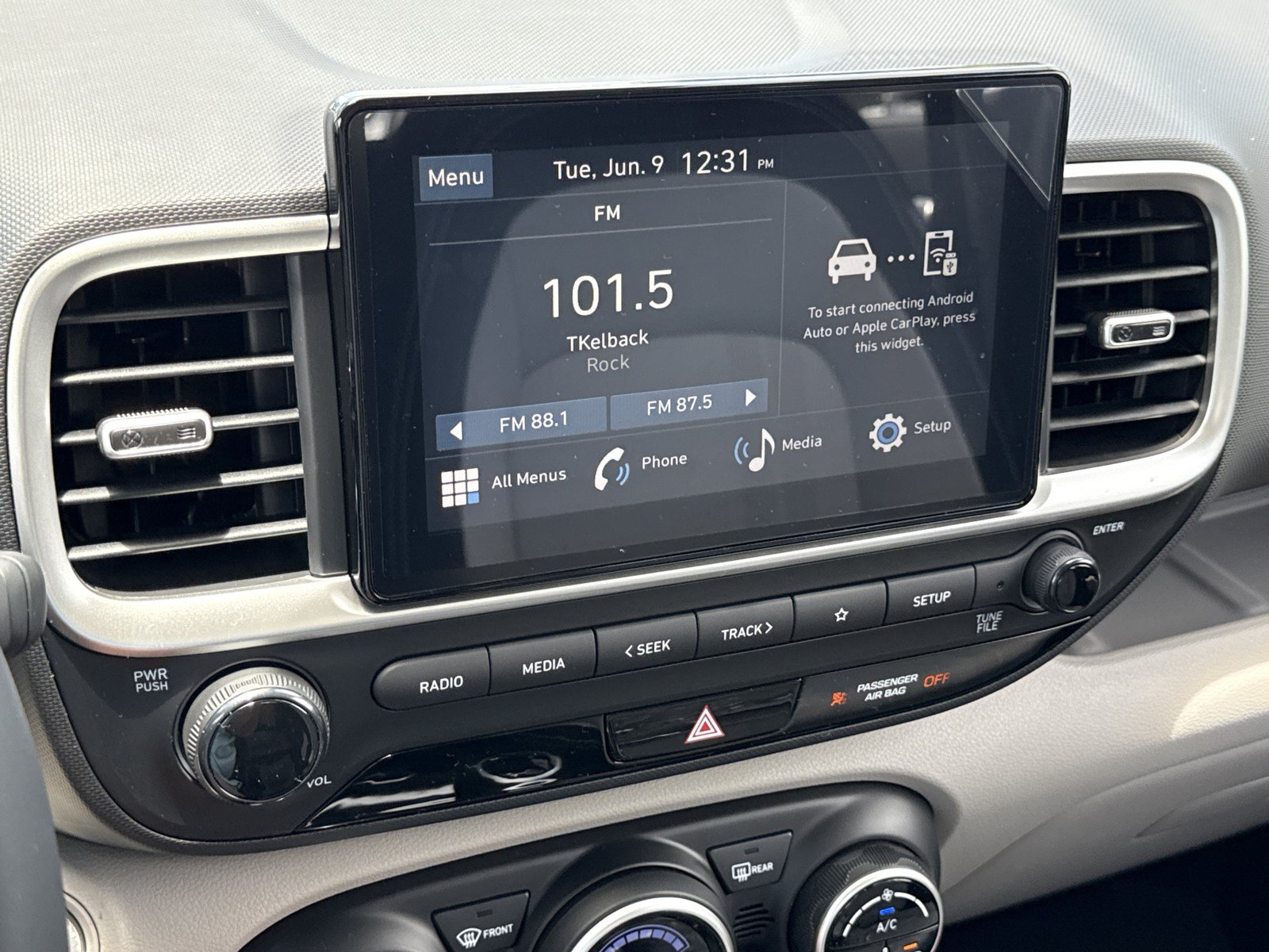 New 2026 Hyundai Venue SEL FWD image 22